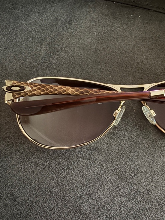 RARE - Oakley Polished Gold and Snakeskin Metal Frame Aviator w/Case & Bag